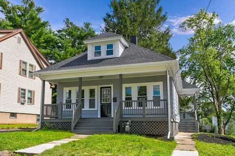 137 Arthur St, Brockton, MA 02302