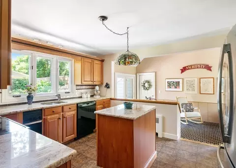 17 Winthrop Rd, Hingham, MA 02043 photo 7