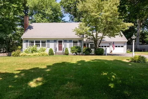 17 Winthrop Rd, Hingham, MA 02043