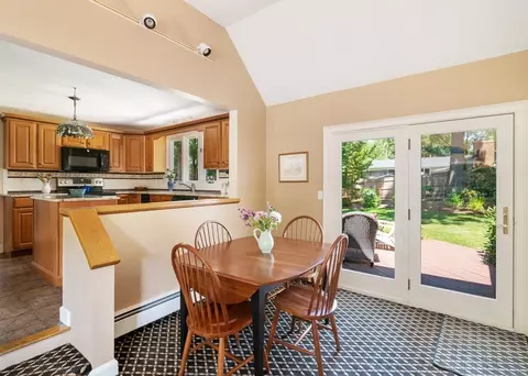 17 Winthrop Rd, Hingham, MA 02043 photo 5