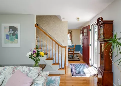 17 Winthrop Rd, Hingham, MA 02043 photo 10