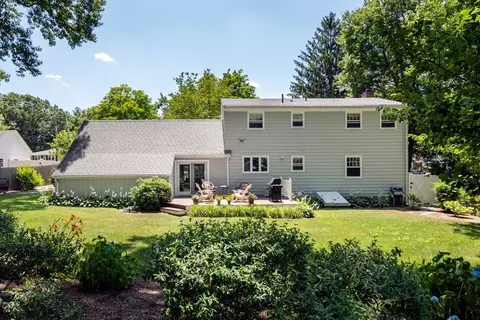 17 Winthrop Rd, Hingham, MA 02043 photo 22