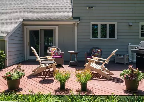 17 Winthrop Rd, Hingham, MA 02043 photo 20