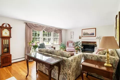 17 Winthrop Rd, Hingham, MA 02043 photo 8