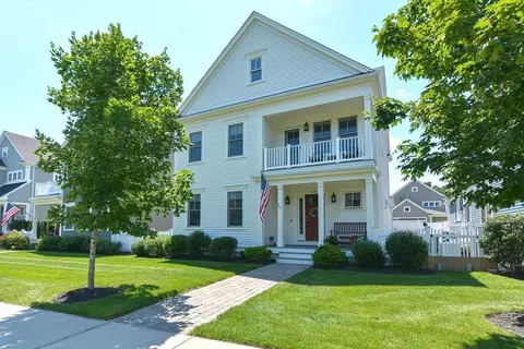 29 Village Way #5, Franklin, MA 02038