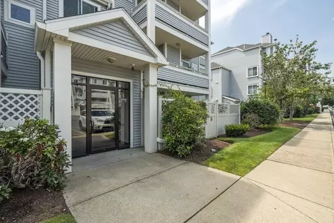 200 Falls Blvd #I-103, Quincy, MA 02169