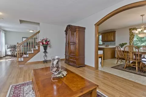 9 Post Rd, Chicopee, MA 01020 photo 8