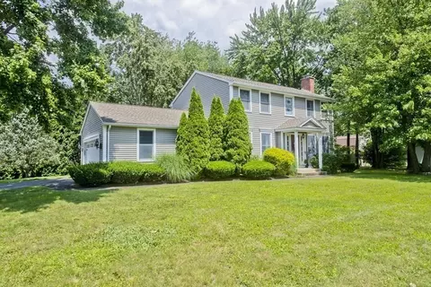 9 Post Rd, Chicopee, MA 01020