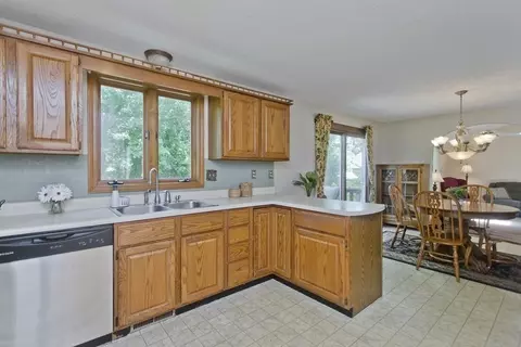 9 Post Rd, Chicopee, MA 01020 photo 14