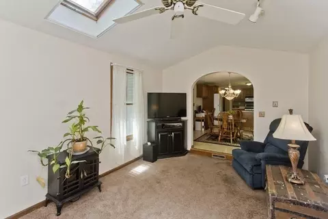 9 Post Rd, Chicopee, MA 01020 photo 20