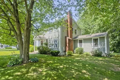 9 Post Rd, Chicopee, MA 01020 photo 3