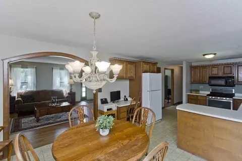 9 Post Rd, Chicopee, MA 01020 photo 11
