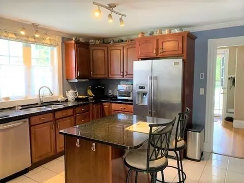 4 Maple Ave, Andover, MA 01810 photo 7