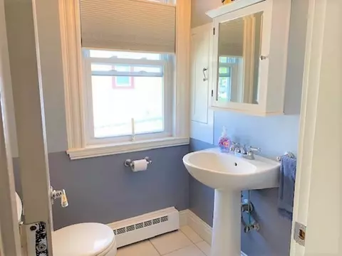 4 Maple Ave, Andover, MA 01810 photo 9