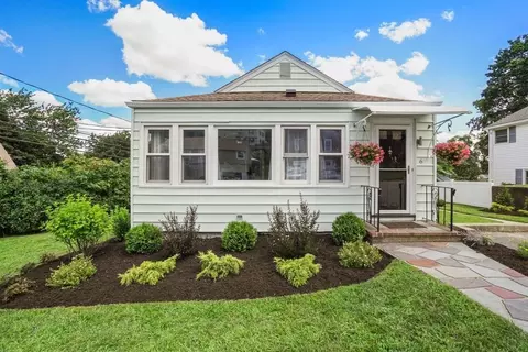 6 Montview Ave, Waltham, MA 02451