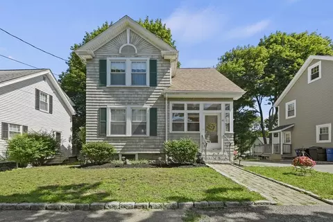 41 Peirce St, Arlington, MA 02476