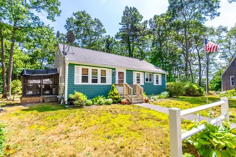 106 Waterhouse Rd # -a, Bourne, MA 02532