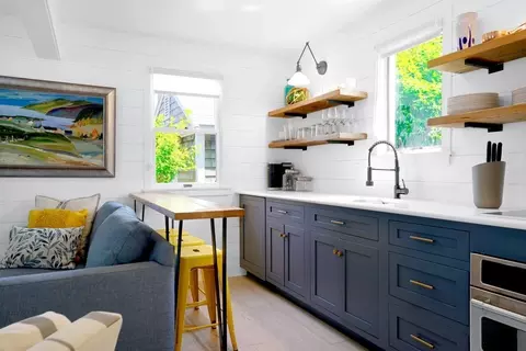 49 Bradford #11, Provincetown, MA 02657