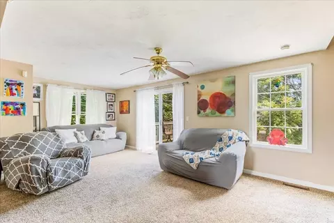 21 Crescent Pl, Wareham, MA 02571 photo 3
