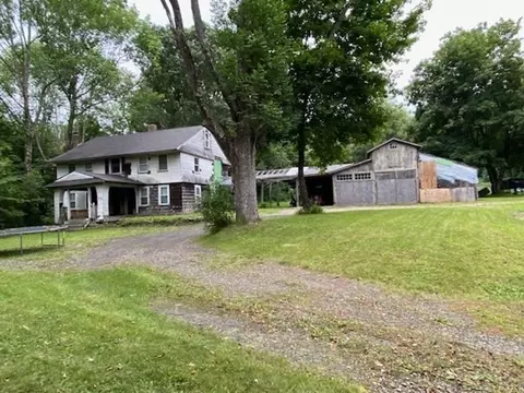 1718-1734 West St, Barre, MA 01005