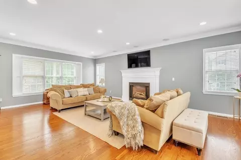 380 Mohawk Rd, Raynham, MA 02767 photo 21