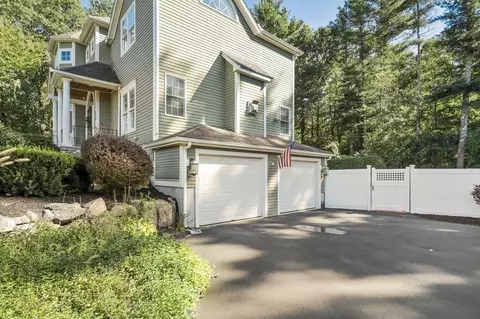 380 Mohawk Rd, Raynham, MA 02767 photo 6