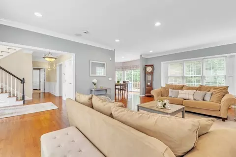 380 Mohawk Rd, Raynham, MA 02767 photo 19