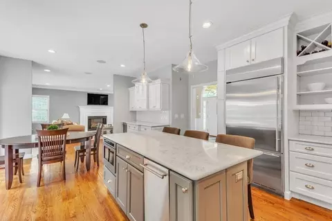 380 Mohawk Rd, Raynham, MA 02767 photo 15