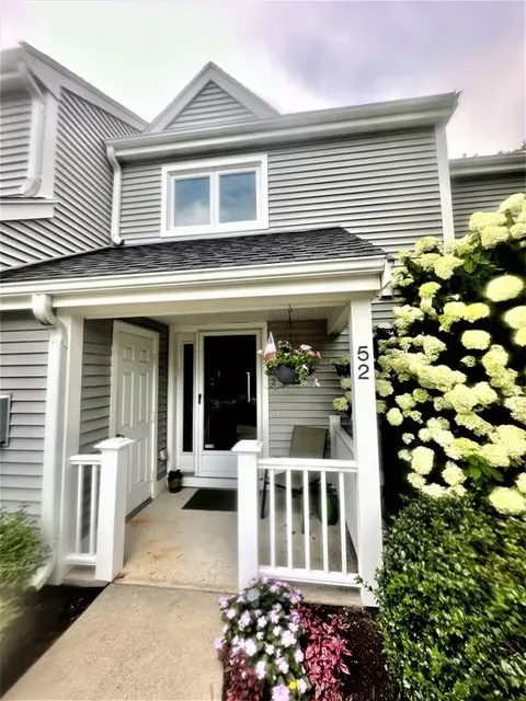52 Westcliff Dr #52, Plymouth, MA 02360