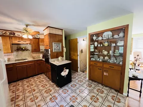 28 Oneida Ave, Worcester, MA 01606 photo 8