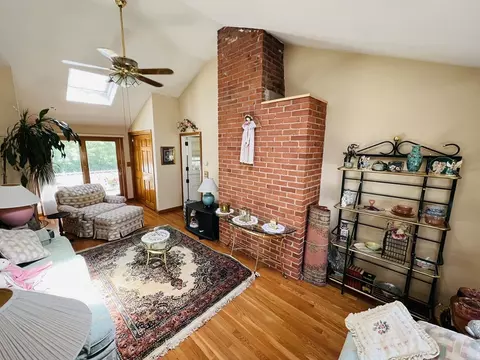 28 Oneida Ave, Worcester, MA 01606 photo 18