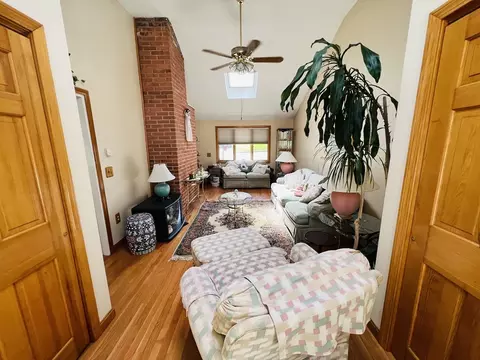 28 Oneida Ave, Worcester, MA 01606 photo 15