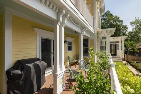 20 Maple St, Amesbury, MA 01913 photo 10