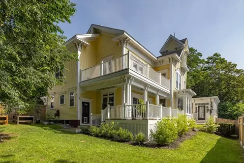 20 Maple St, Amesbury, MA 01913 photo 9