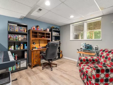 10 Nutmeg Dr, Worcester, MA 01603 photo 18