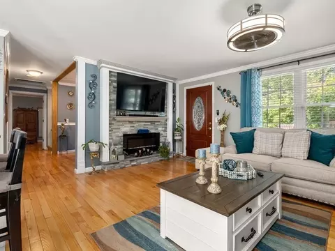 10 Nutmeg Dr, Worcester, MA 01603 photo 8
