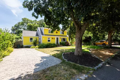 31 Sound Vw, Barnstable, MA 02632