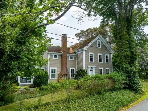 16 Church St, Yarmouth, MA 02675