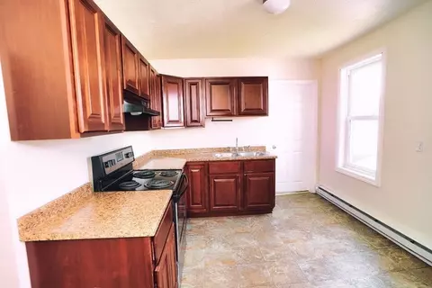25 Lester St, Fall River, MA 02724 photo 11