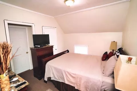 25 Lester St, Fall River, MA 02724 photo 6