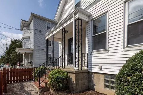 59 Garfield St, Fall River, MA 02721 photo 2