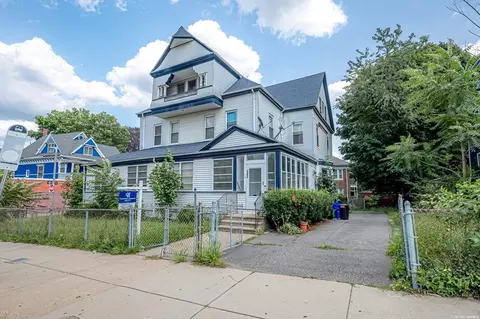 162 Humboldt Ave, Boston, MA 02121