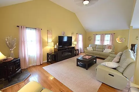 9 Sarahbeth Ln, Wareham, MA 02571 photo 15
