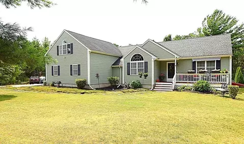 9 Sarahbeth Ln, Wareham, MA 02571 photo 4