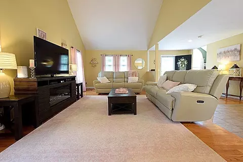 9 Sarahbeth Ln, Wareham, MA 02571 photo 14