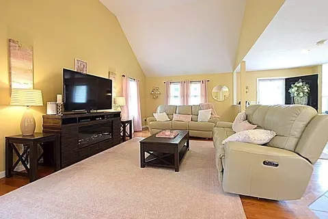9 Sarahbeth Ln, Wareham, MA 02571 photo 12
