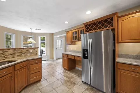 106 Tearall Rd, Raynham, MA 02767 photo 12