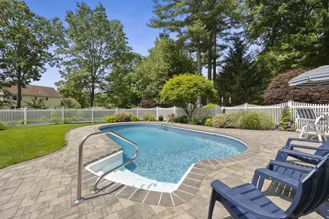 106 Tearall Rd, Raynham, MA 02767 photo 31
