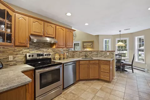 106 Tearall Rd, Raynham, MA 02767 photo 11