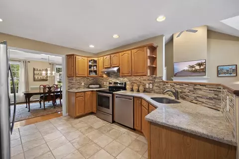 106 Tearall Rd, Raynham, MA 02767 photo 13